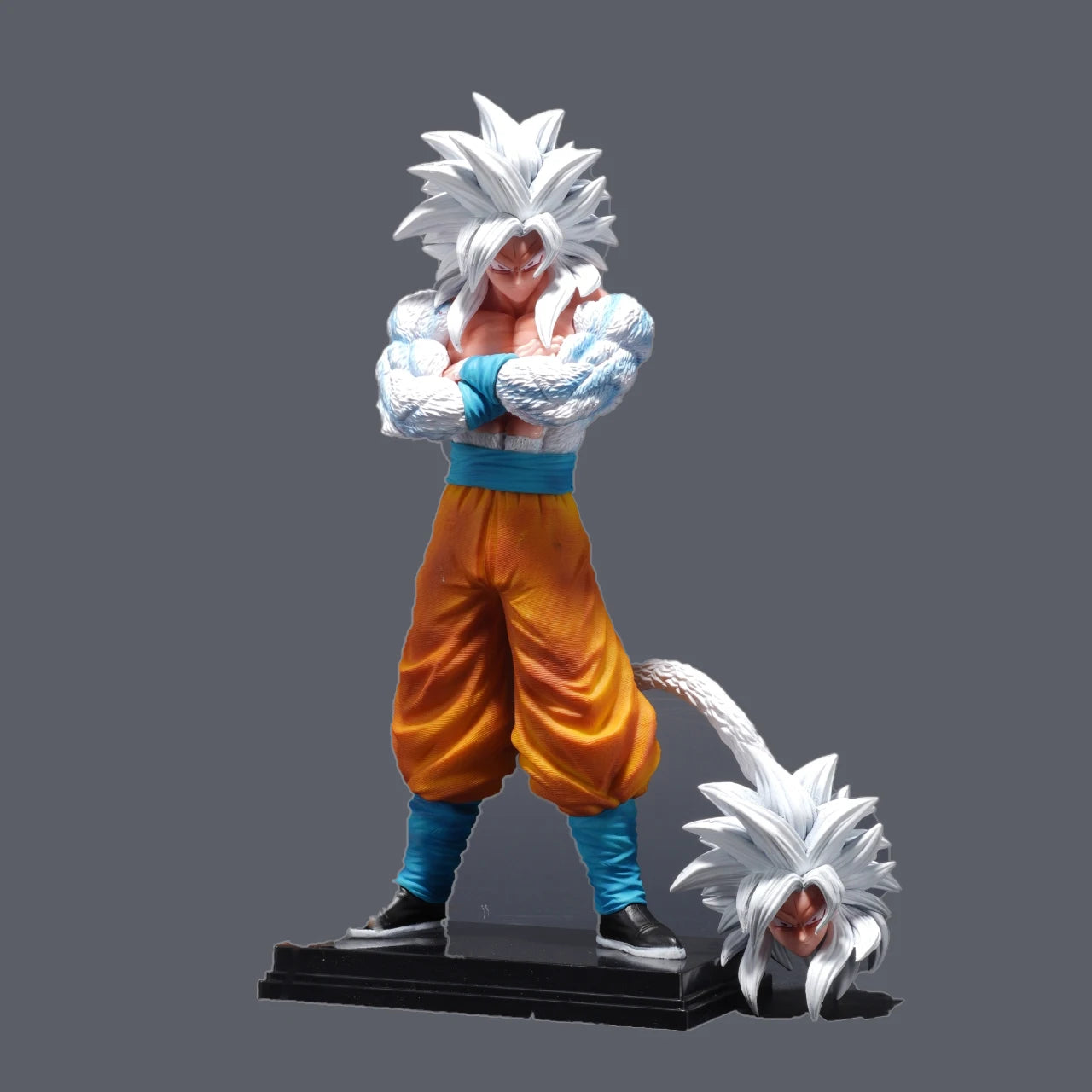 32cm/12.6inch - Saiyan 4 Goku