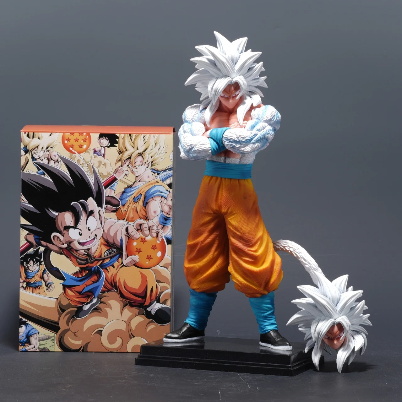 32cm/12.6inch - Saiyan 4 Goku